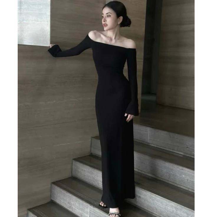 Đầm maxi trễ vai ôm body nữ form dài tay dài chất liệu mềm mát nữ tính - Colory Shop