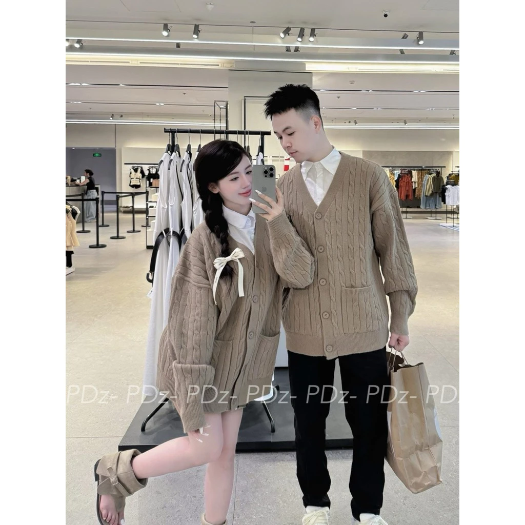 Áo Cardigan Len Nam Nữ Chất LEN VẶN THỪNG LOGO Thêu Ngựa FORM THỤNG Style Hàn Quốc NEW 2026