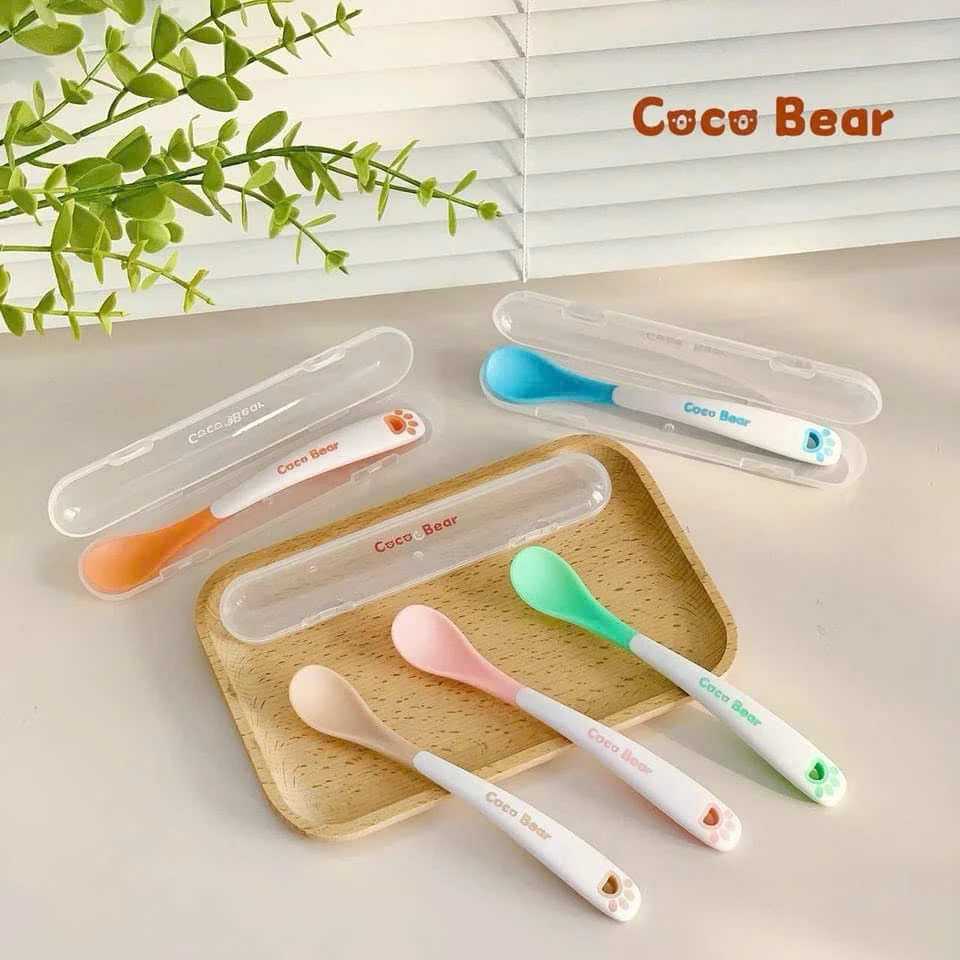 Thìa Ăn Dặm Báo Nóng Silicone  Cocobear, Babyboo Kèm Hộp Cho Bé