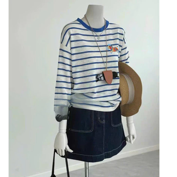 Áo thun nữ tay dài kẻ sọc MENINA, áo thun dài tay nữ kẻ sọc dáng rộng thời trang.