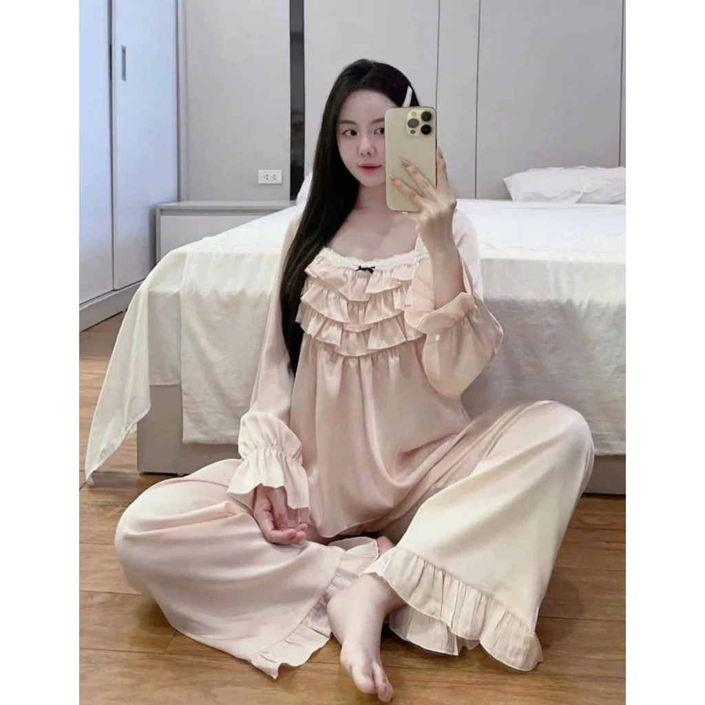 Bộ ngủ cổ vuông bèo tầng nơ ngực hót hít chất lụa mềm mại thoáng mát (mã A003)