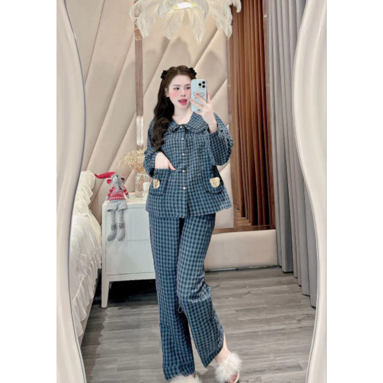 Bộ Ngủ Hè Nữ Kẻ Caro Cổ Bèo 2 Túi Gấu Dài Tay, Bộ Pijama Chất Đũi Mềm Mát Dễ Thương Siêu Xinh