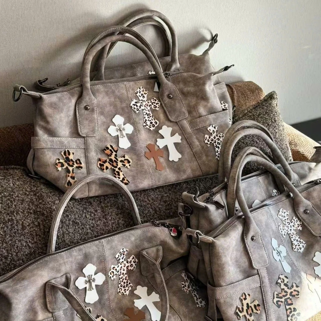 [NEW ARRIVAL] Túi Xách Nam Nữ Da PU LEOPARD Phong Cách Chrome Heart - Thiết Kees Hoạ Tiết Thánh Giá Báo Đốm
