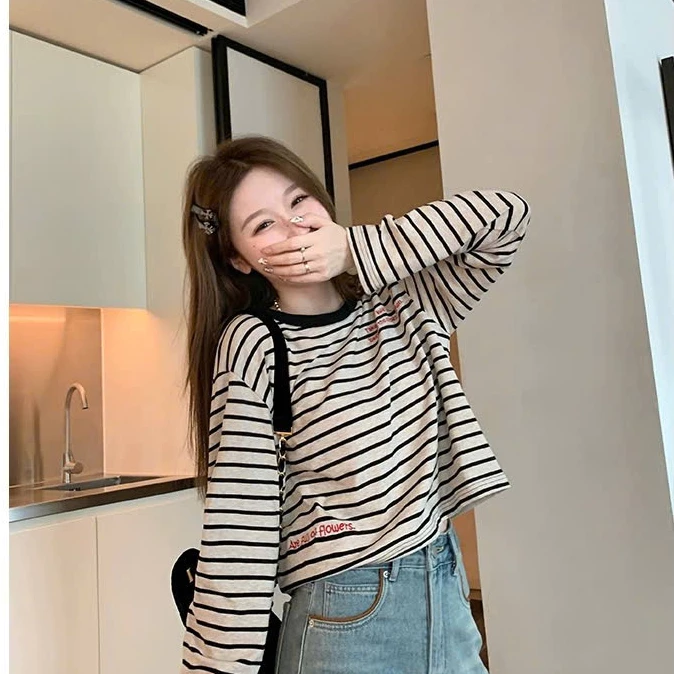 Áo thun cotton nữ Kẻ Sọc Trend 2025 Dài tay phom lửng ANHSTORE , áo thun nữ dày tay sọc phom lửng siêu hách dáng