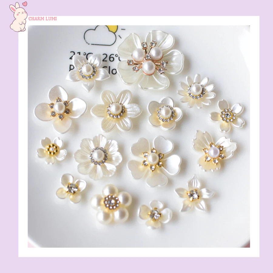 Charm Hoa Kiểu Ngọc Trai Sang Trọng – Phụ Kiện Handmade DIY, Trang Trí Tiểu Cảnh, Ốp Lưng Điện Thoại, Nón Bảo Hiểm,...