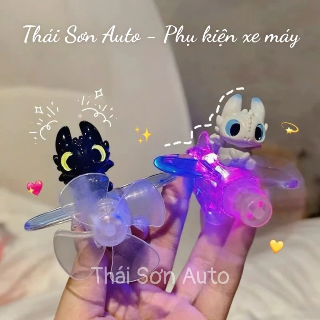 Phụ kiện gắn xe máy máy bay gắn quạt mini chạy bằng gió đèn Led phát sáng