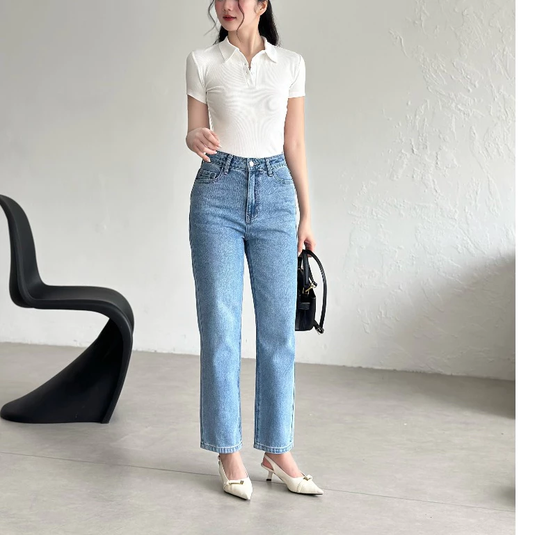 Quần Jean Ống Đứng REDE RB-02, Không Co Giãn, Lưng Cao, Phom Tôn Dáng Màu Xanh Nhạt Wash Hông/Đùi