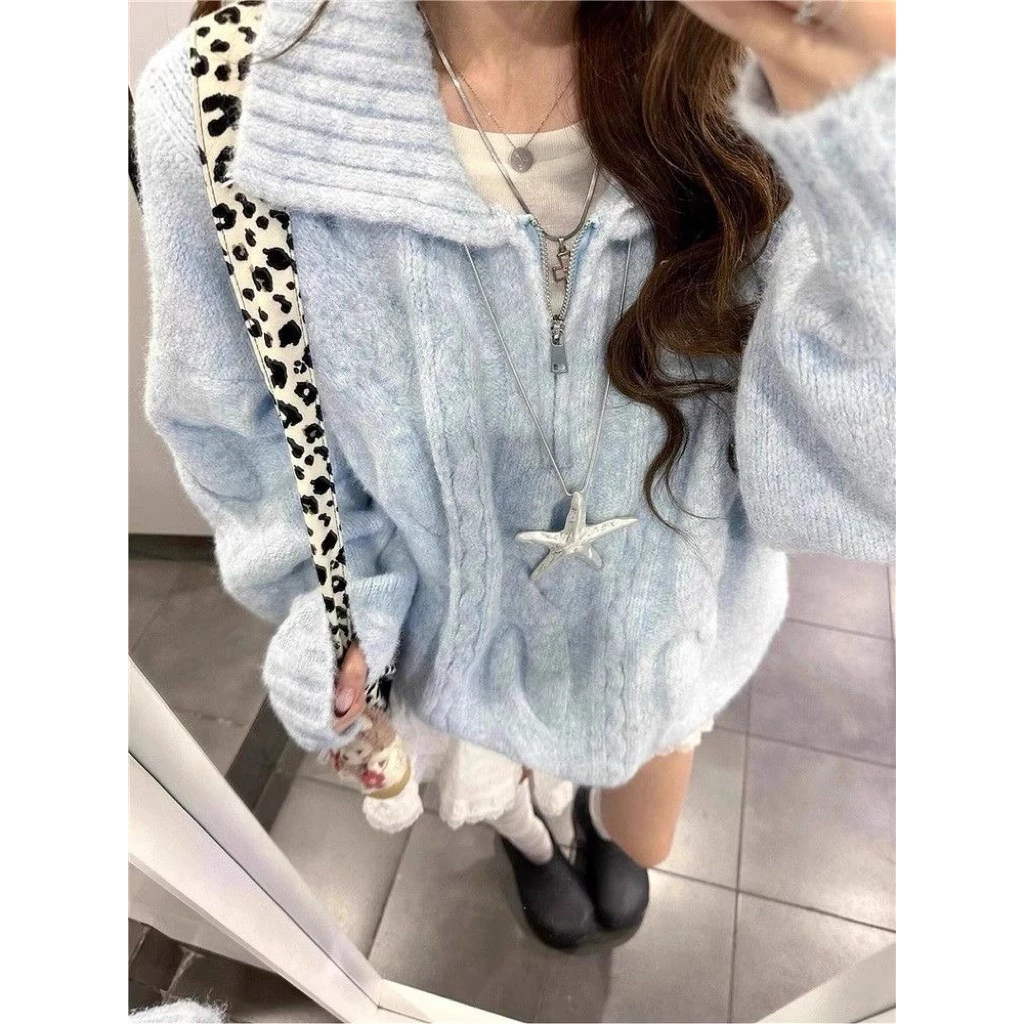 💙 Áo len cổ bẻ nữ màu xanh pastel – dáng rộng phong cách Hàn Quốc, chất len dệt mềm mịn