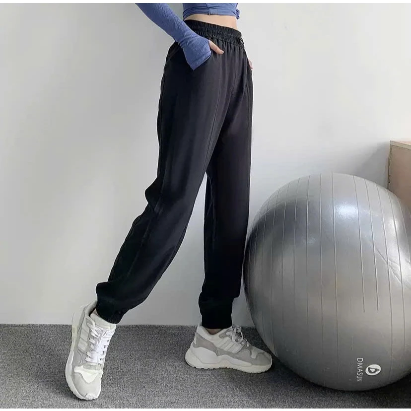 Quần jogger thể thao nữ ống rộng hỗ trợ tập gym, yoga,erobic đạy xe chạy bộ nữ chất vải xi cao cấp(Q12)