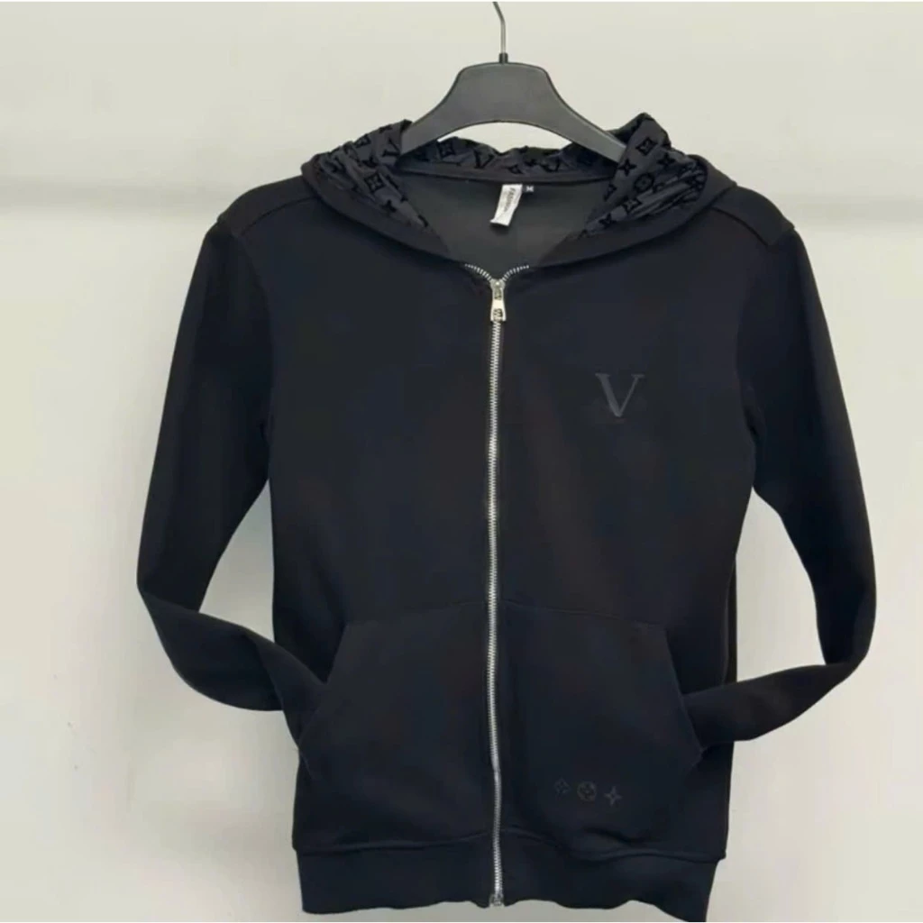 Áo Khoác Hoodie Zip Chữ V In Trước Ngực Chất Nỉ Dày Dặn Cao Cấp Hàng QC Dành Cho Nam Nữ