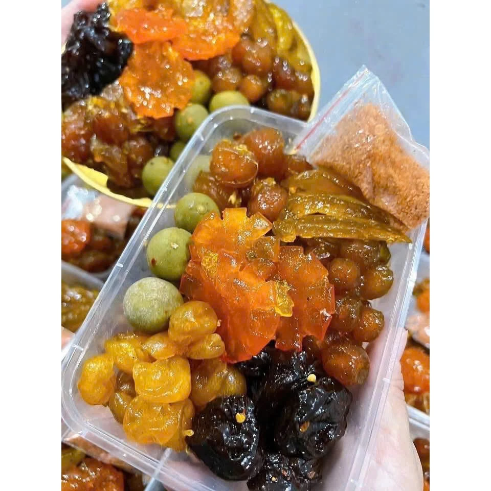 Hộp 500Gr Ô Mai Hà Nội Mix Vị Nguyên Liệu Hảo Hạng(mận,sấu,quất,cóc,quất....) Kèm muối ô mai