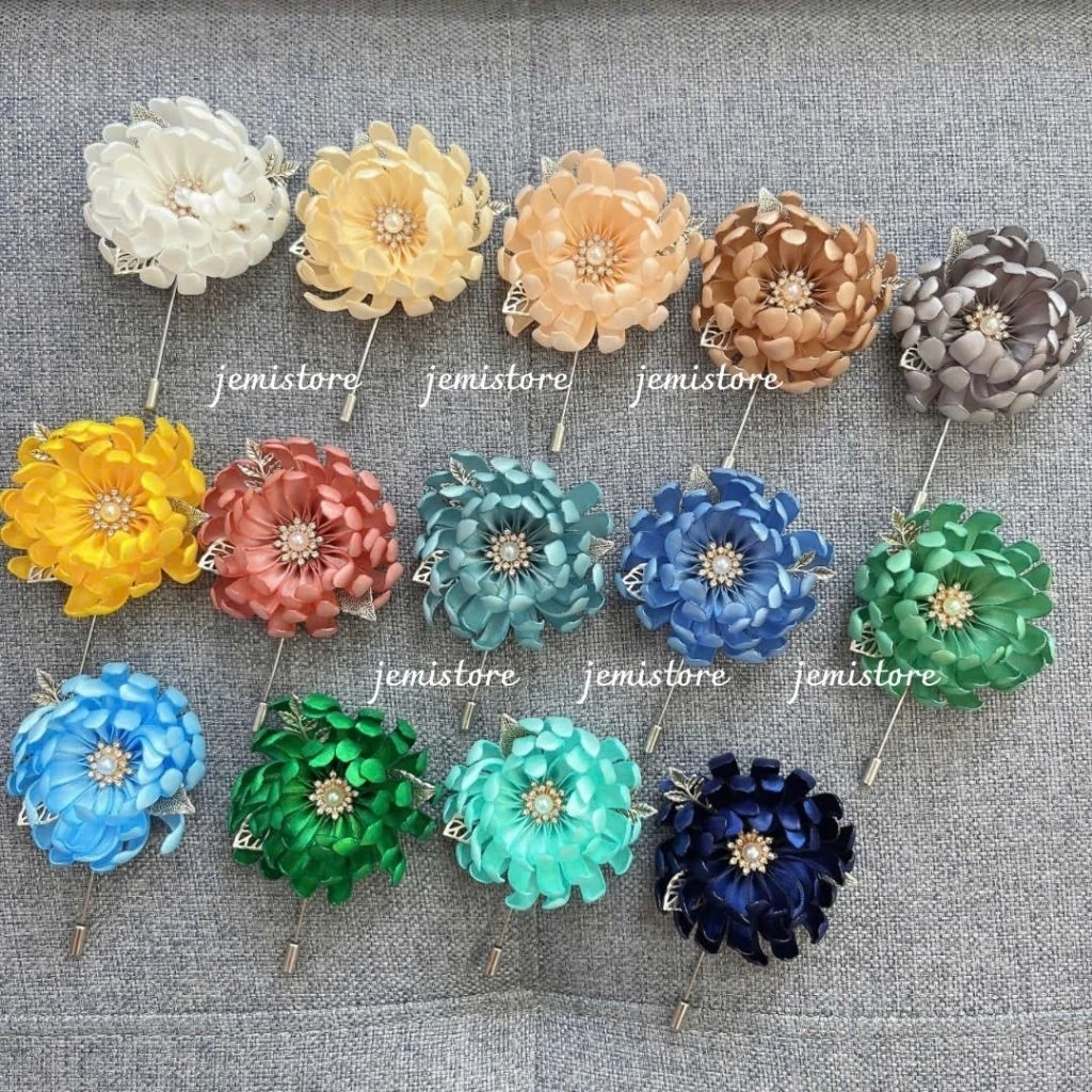 Hoa Cài Áo Handmade Đính Cành Lá Mạ Kim