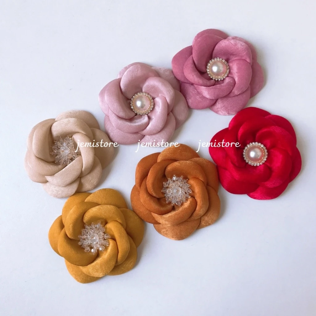 Hoa Cài Áo Handmade Ruy Băng Gấm