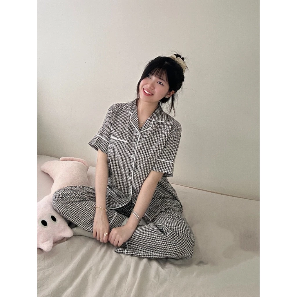 Pyjama hoa nhí màu đen caro trắng - Chất vải xốp nhún - Đồ ngủ nữ, đồ mặc nhà