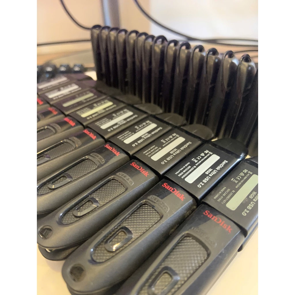 USB 3.0 16GB lưu trữ Ssandisk Ultrafit CZ48 Đen hỗ trợ cài phần mềm new