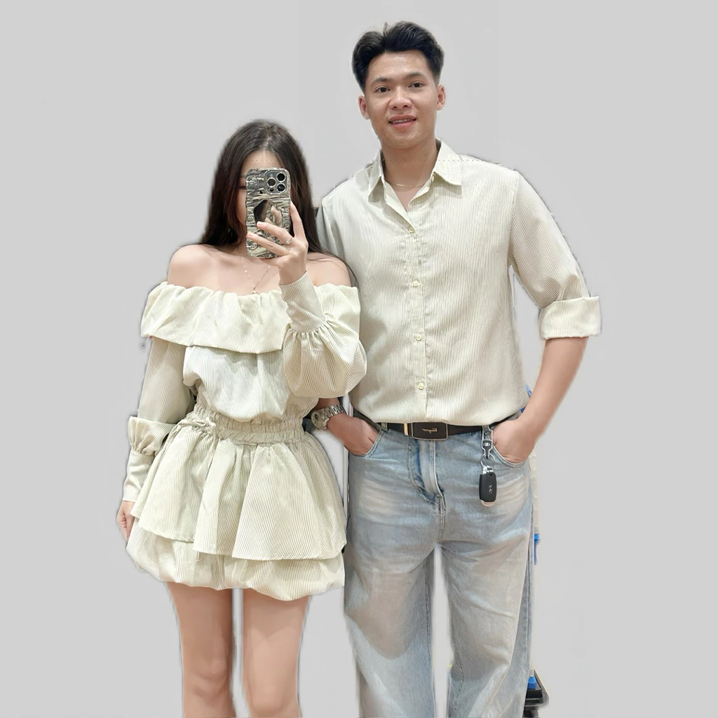 (S - 78) Set đồ đôi nam nữ couple váy jum trễ vai dài tay dáng xoè bo chun eo và áo sơmi nam cổ bẻ tay dài