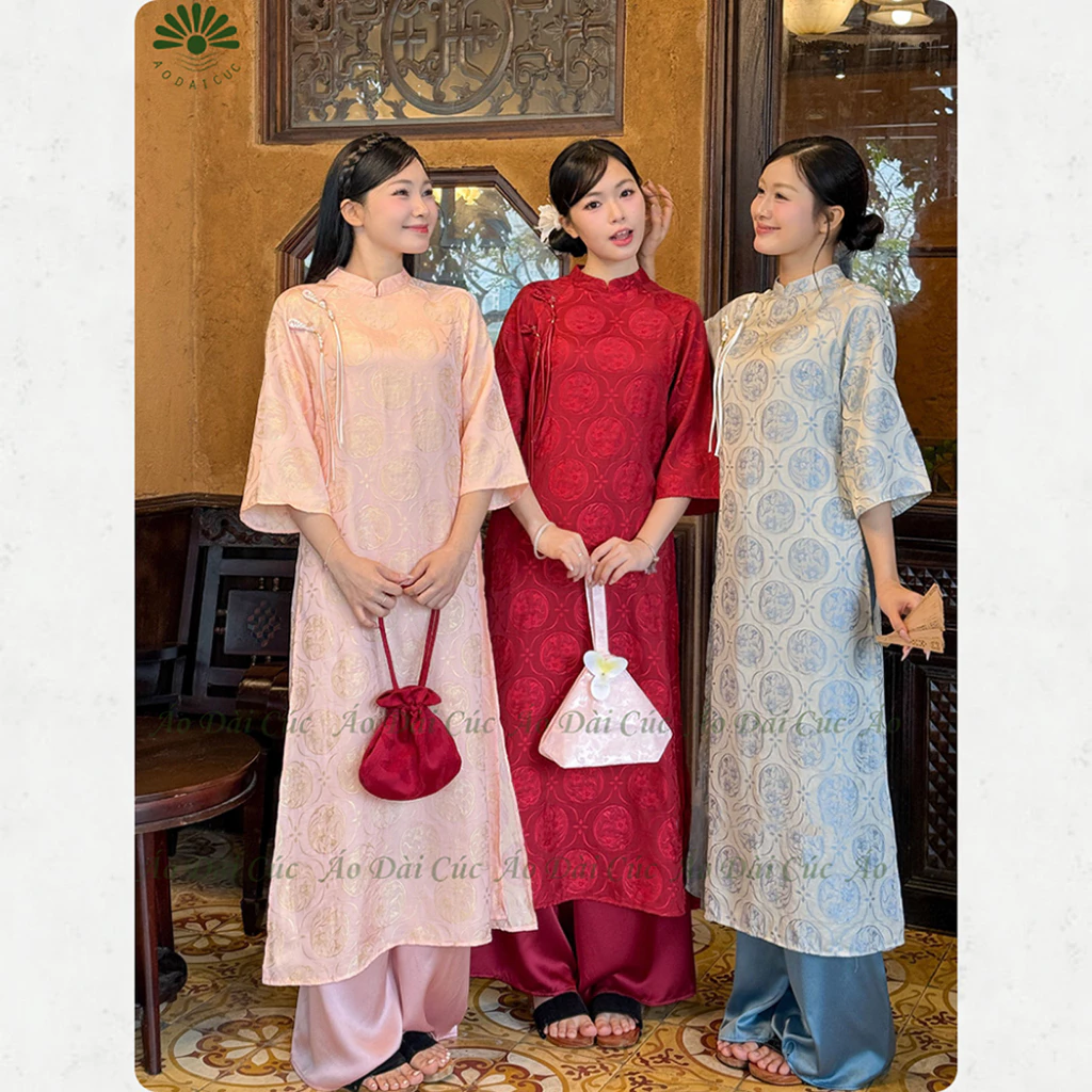 Áo dài cách tân TUỆ DĨNH , chất liệu gấm cao cấp, dáng suông phù hợp mặc các dịp lễ tết đi chơi - Áo Dài Cúc