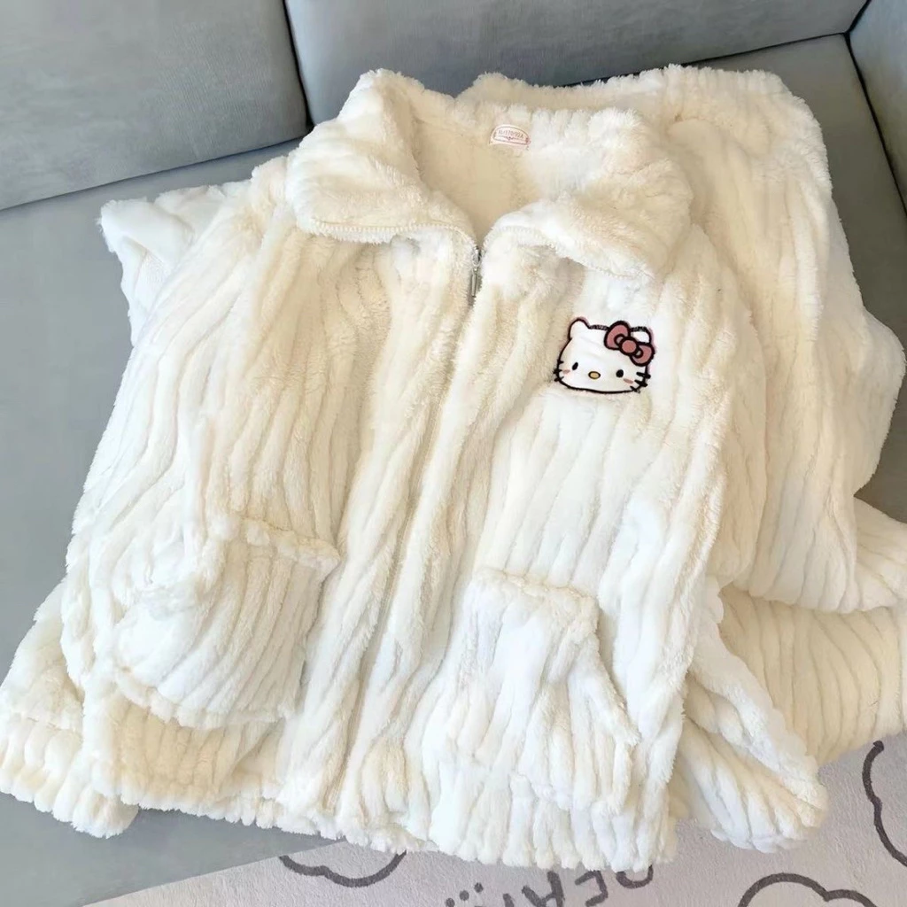 𝐘𝐮𝐫𝐢.𝐬𝐭𝐨𝐫𝐞 Bộ Ngủ Lông Khoá Kéo Nhiều Hình Cuteee L110