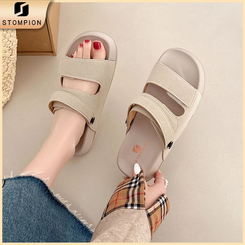 STOMPION Sandal đế bằng 2 dây kiểu Hàn: Thiết kế tối giản, thoải mái và dễ phối đồ cho ngày thường