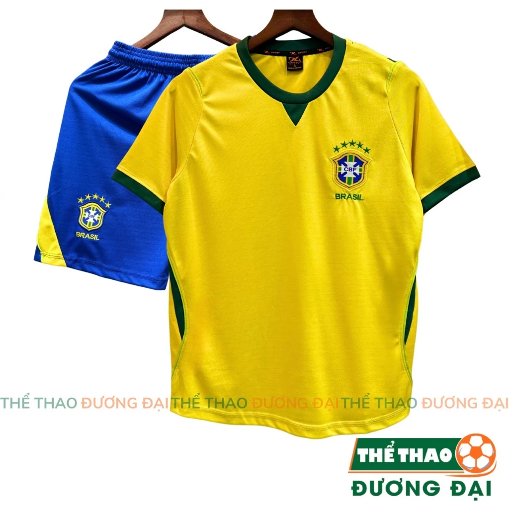 Quần Áo Bóng Đá ĐT Brasil WC26 Vàng Thun Mè S-Comf Thoáng Khí Thể Thao Đương Đại