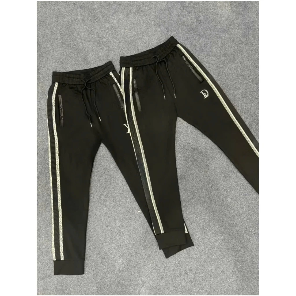 Quần Jogger 2 Viền Thêu Dọc Quần Hoạ Tiết Logo Chất Nỉ Dày Dặn Thoáng Mát Phong Cách Thời Trang Nam Nữ