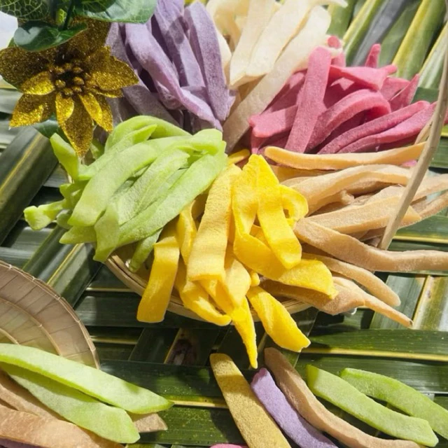 mứt dừa non miếng lớn ít đường healthy mix nhiều vị hàng nhà làm thơm ngon 500g/1kg