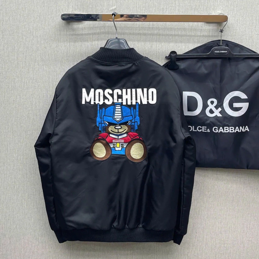 Áo Khoác Gió Nam Nữ Mosschino Logo Thêu  Họa Tiết  In Nhiệt 2 Mặt Chất Liêu Gió 2 Lớp Form Dáng Boy Phố Hottrend 2025