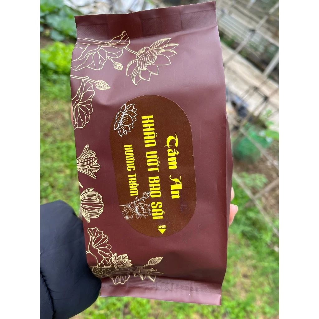 Thùng 10 Gói Khăn Ướt Lau Bàn Thờ, Bao Sái Lau Bàn Thờ Hương Trầm Thanh Tịnh