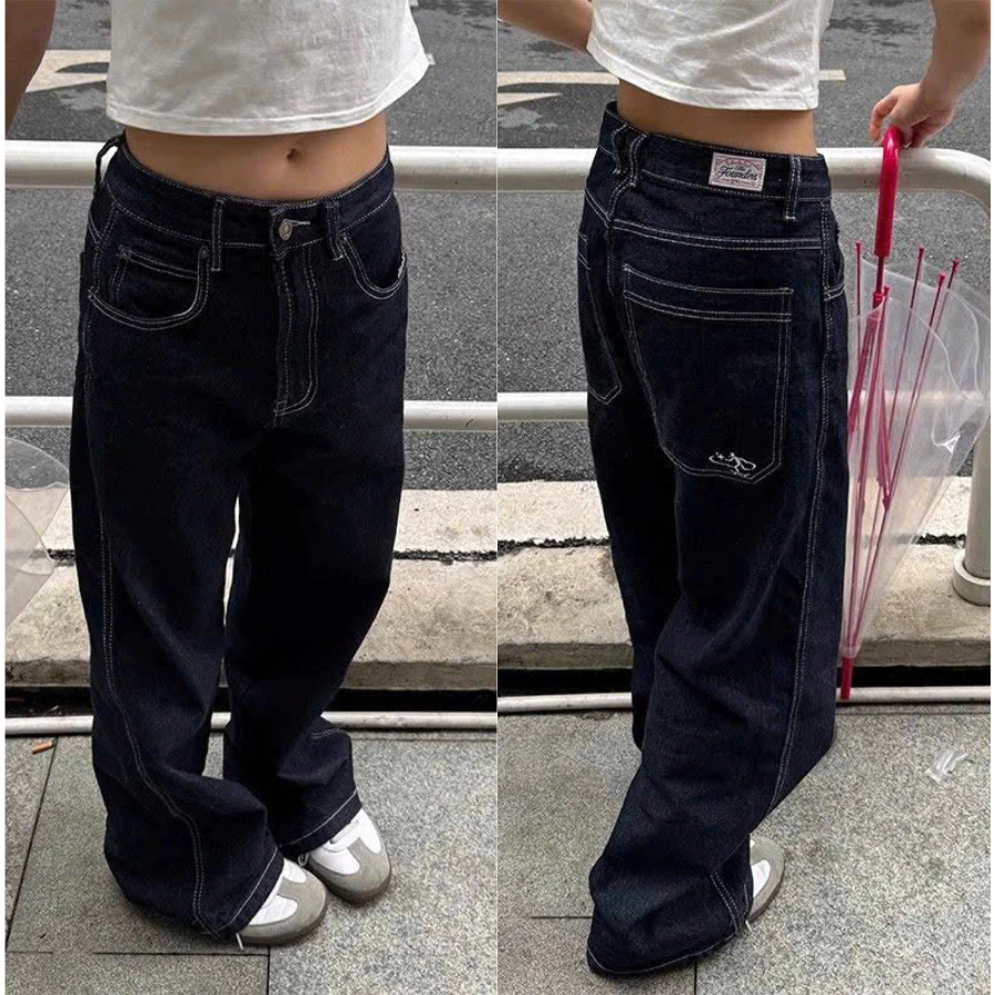 [DEAL MỞ BÁN]Quần jeans baggy basic, màu indigo đậm, đường chỉ trắng nổi, form ống rộng thoải mái.
