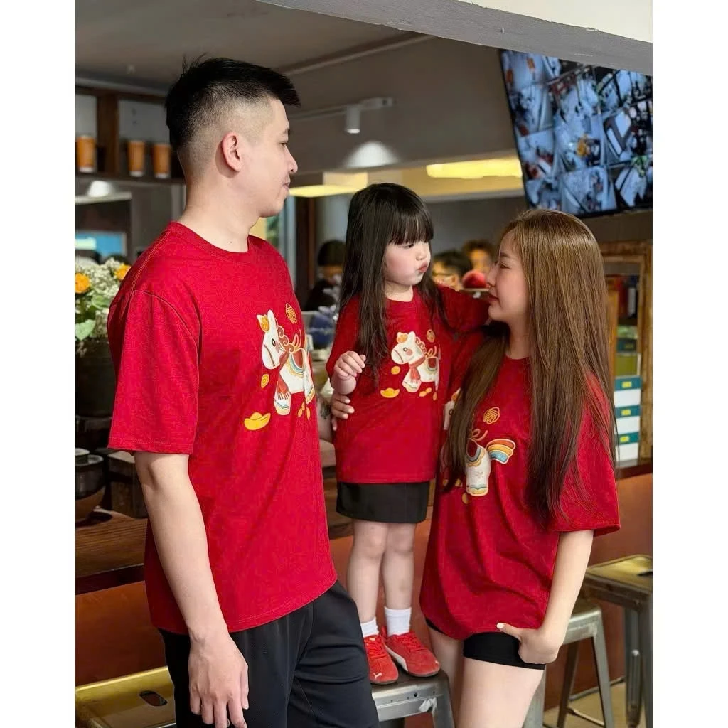 Áo thun tết Bính Ngọ năm nay mẫu mới xinh lắm chất thun cotton mềm mịn thoáng mát