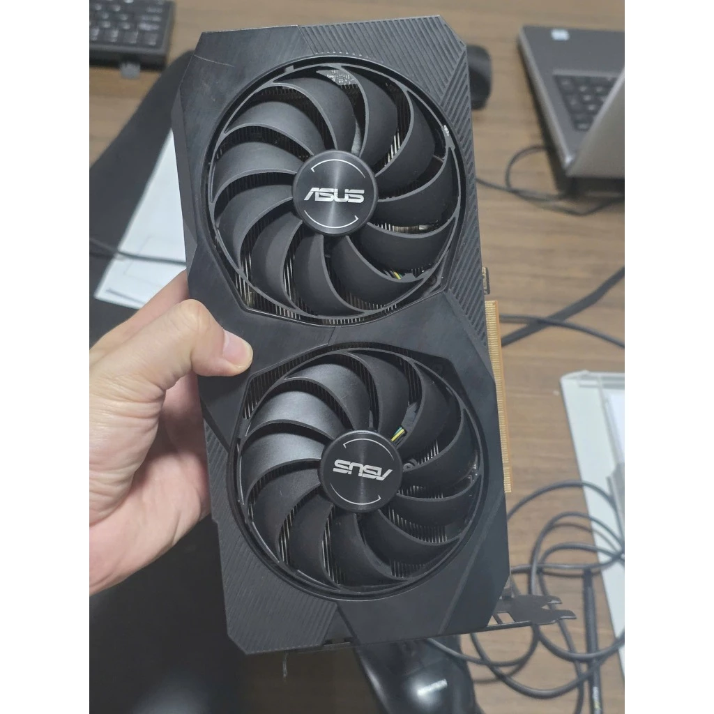 Ảnh sản phẩm: Radeon RX 5500 XT 8GB
