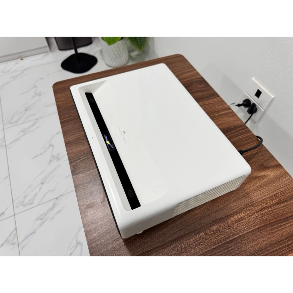 Máy Chiếu Siêu Gần Xiaomi Laser 150” Full HD | Bản Quốc Tế | Android TV | Chiếu HDR | ALPD Laser