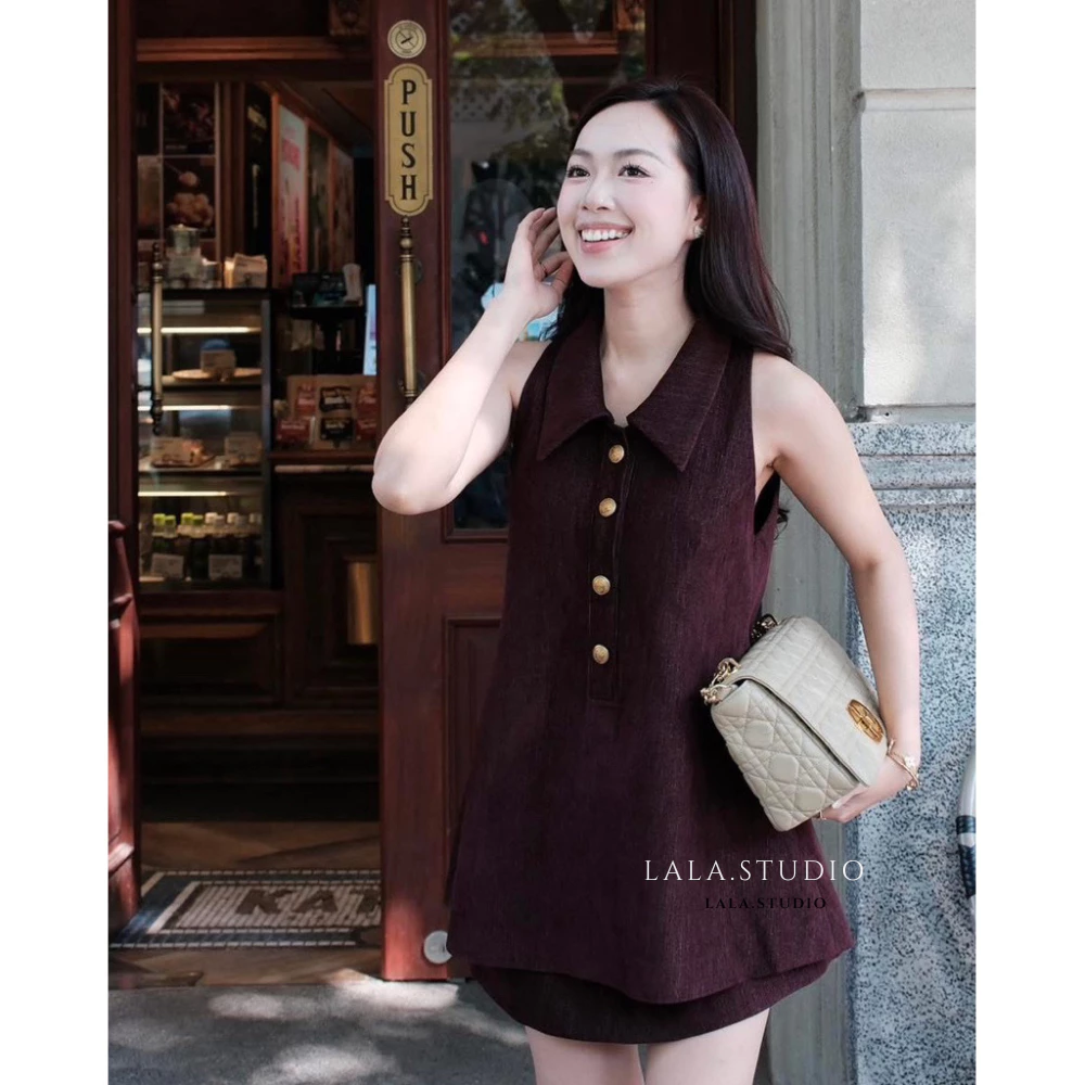 Jasmine•LALASTUDIO• Áo vest gile phối cúc đồng cổ bẻ thanh lịch kèm chân váy ngắn A có quần bảo hộ tiểu thư sang chảnh