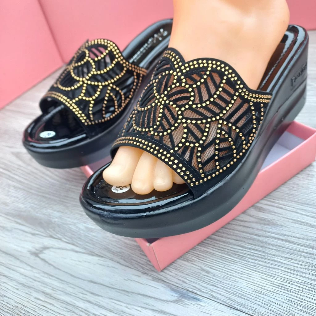 DÉP ĐÁ MỚI TRUNG NIÊN ĐẾ XUỒNG CAO 5P SIZE 36-39
