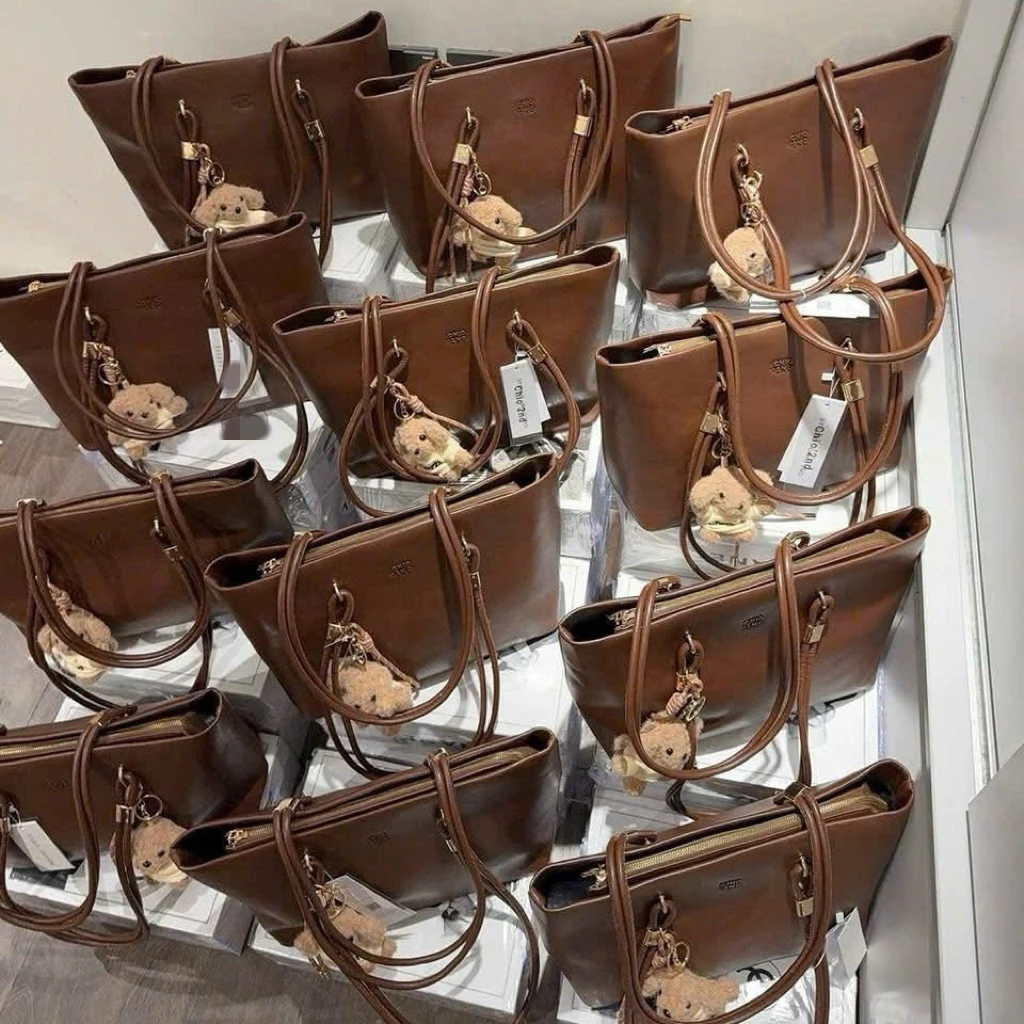 Túi xách nữ, Túi Chio tote công sở size 32 tặng Gấu hàng QC đựng vừa A4 đi học, đi làm thời trang