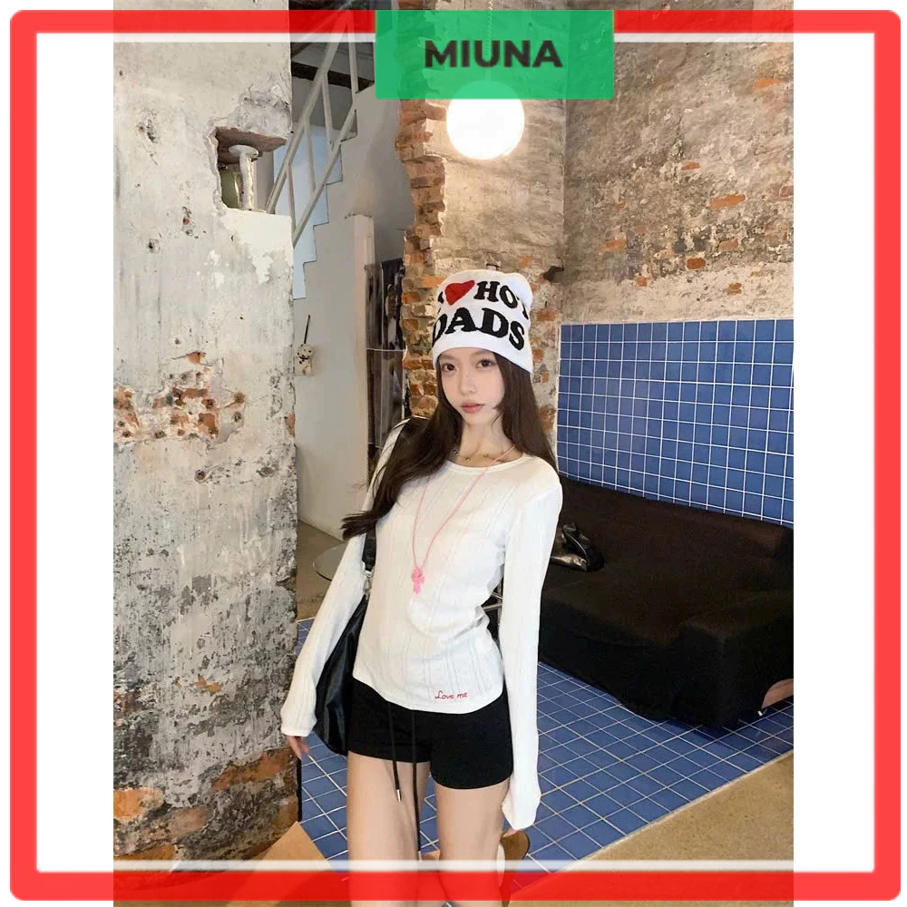 Áo thun nữ dài tay basic miuna, áo dài tay chất mỏng nhẹ tôn dáng basic AT40