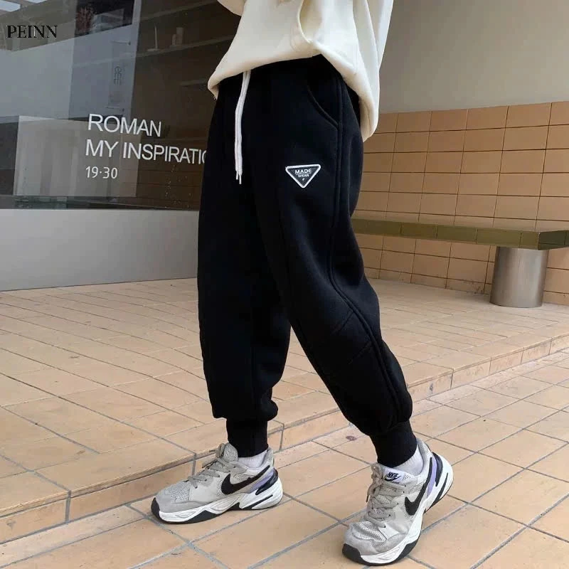 [Peinn] Quần nỉ thu đông bé trai 14-45kg mẫu chữ WEAR thiết kế bo gấu ấm áp, chất liệu đẹp. D26 - EB29